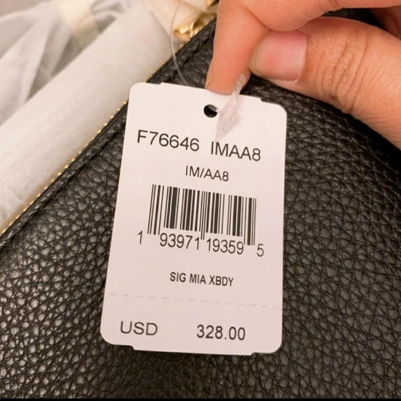 NEW COACH Sig Mia Crossbody - Picture 3 of 14